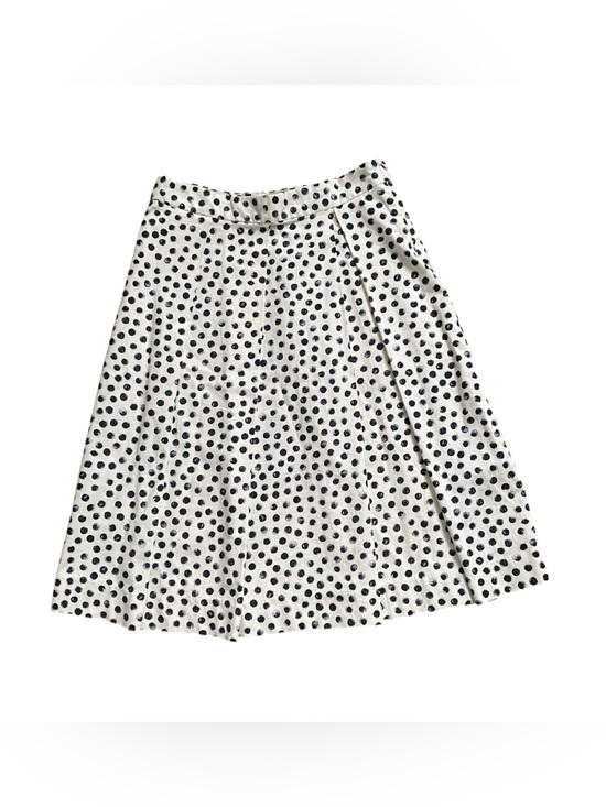 Who What Wear Dresses & Skirts - Who What Wear Polka Dot Pleated Skirt Women’s 8 White and Black